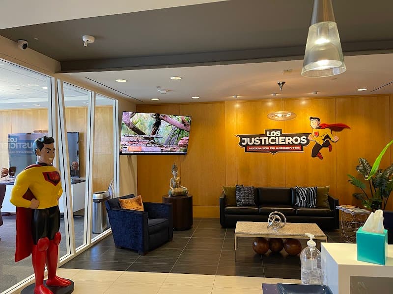Los Justicieros – Abogados de Accidentes